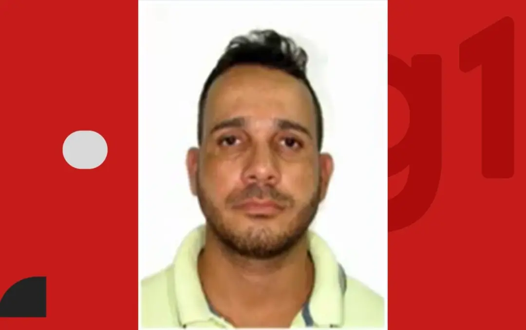 Nossa, que absurdo essa história de usar identidade de médico e IA pra aplicar golpe. O pessoal tá usando tecnologia pr…