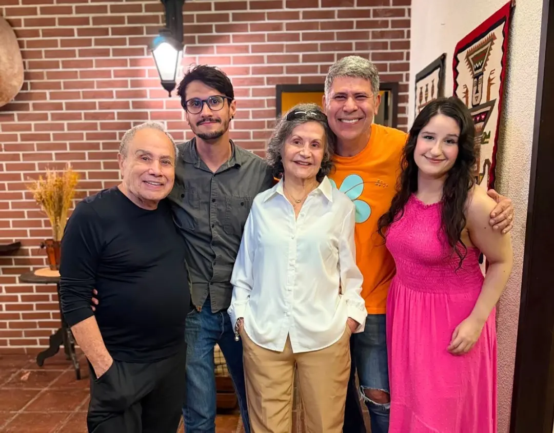Gente, que legal saber que Stênio Garcia e Rosamaria Murtinho vão fazer um filme infantojuvenil! Parece que o projeto s…