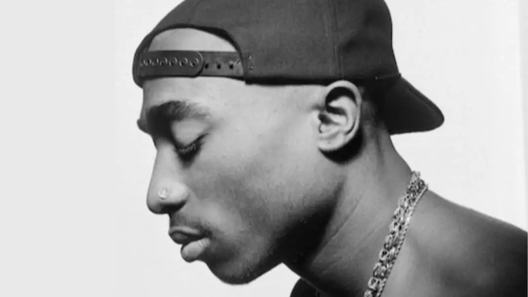 Gente, tá começando o julgamento por trás do assassinato do Tupac Shakur, 30 anos depois, em Las Vegas. É louco pensar …