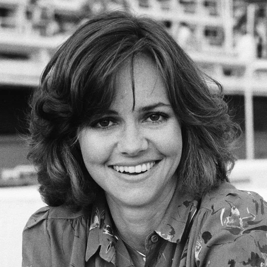 Vi umas coisas bem legais falando que atores famosos dos anos 70 ainda estão trabalhando hoje em dia. É muito interessa…