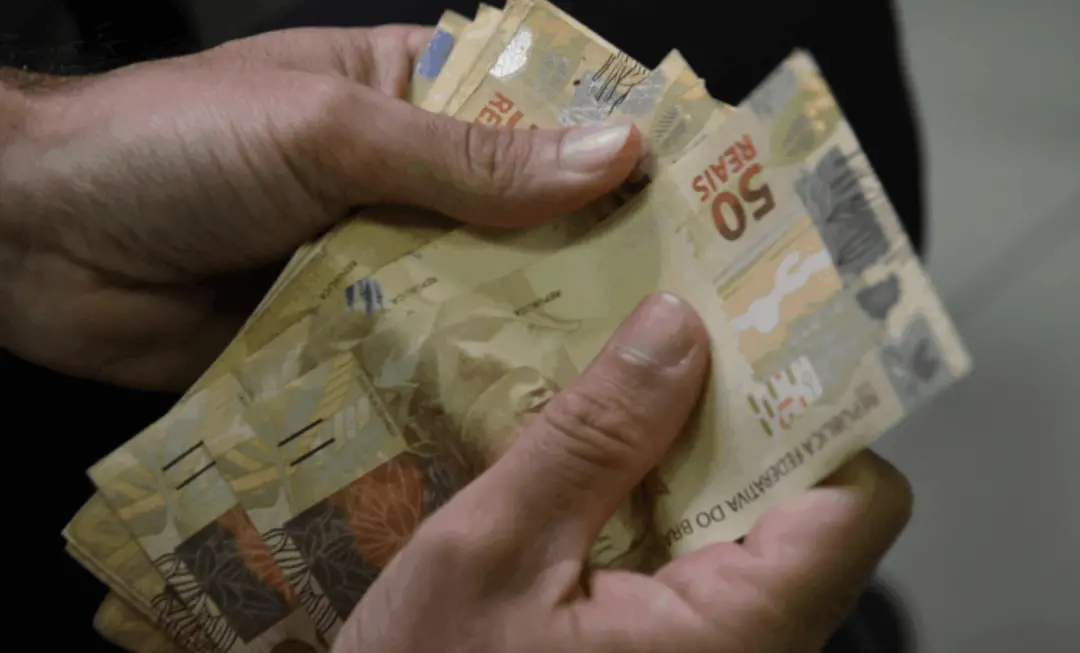 R$ 5,64 bilhões esquecidos nos bancos foram identificados no Sistema de Valores a Receber. É um valor grande que fica p…