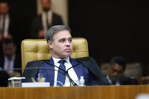 Relatório da PF com ressalvas foi usado por Alexandre de Moraes para apontar indícios contra André Mendonça. O próprio …