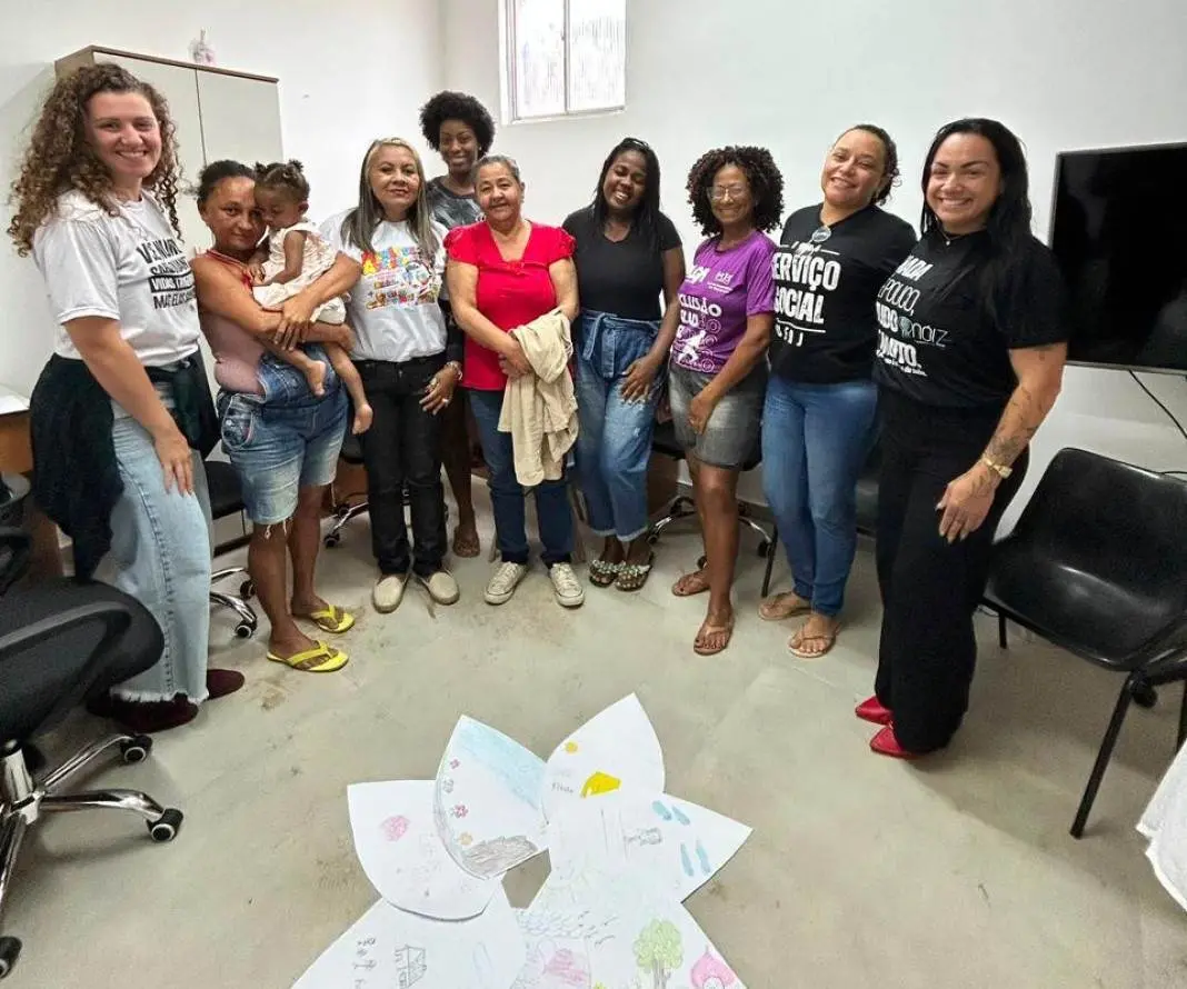 Cidade de Deus recebe treinamento parental gratuito para mães atípicas na ONG Nóiz. É fundamental trazer conhecimento t…