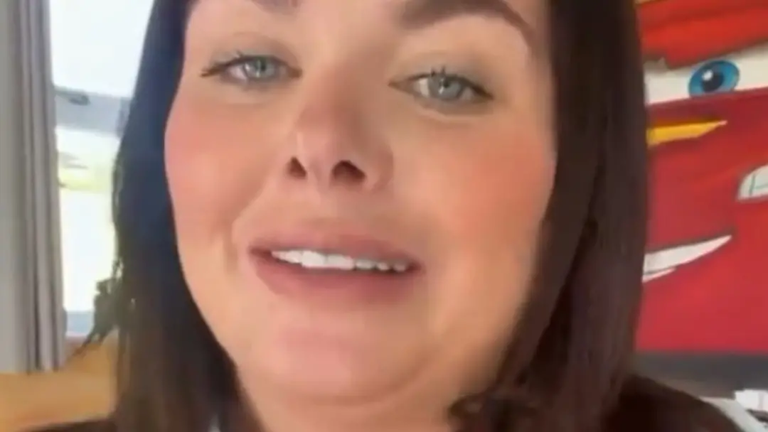 Scarlett Moffatt virou autora infantil, lançando o livro Dez Minutos de Aventuras Extremas, o primeiro da série. Essa m…