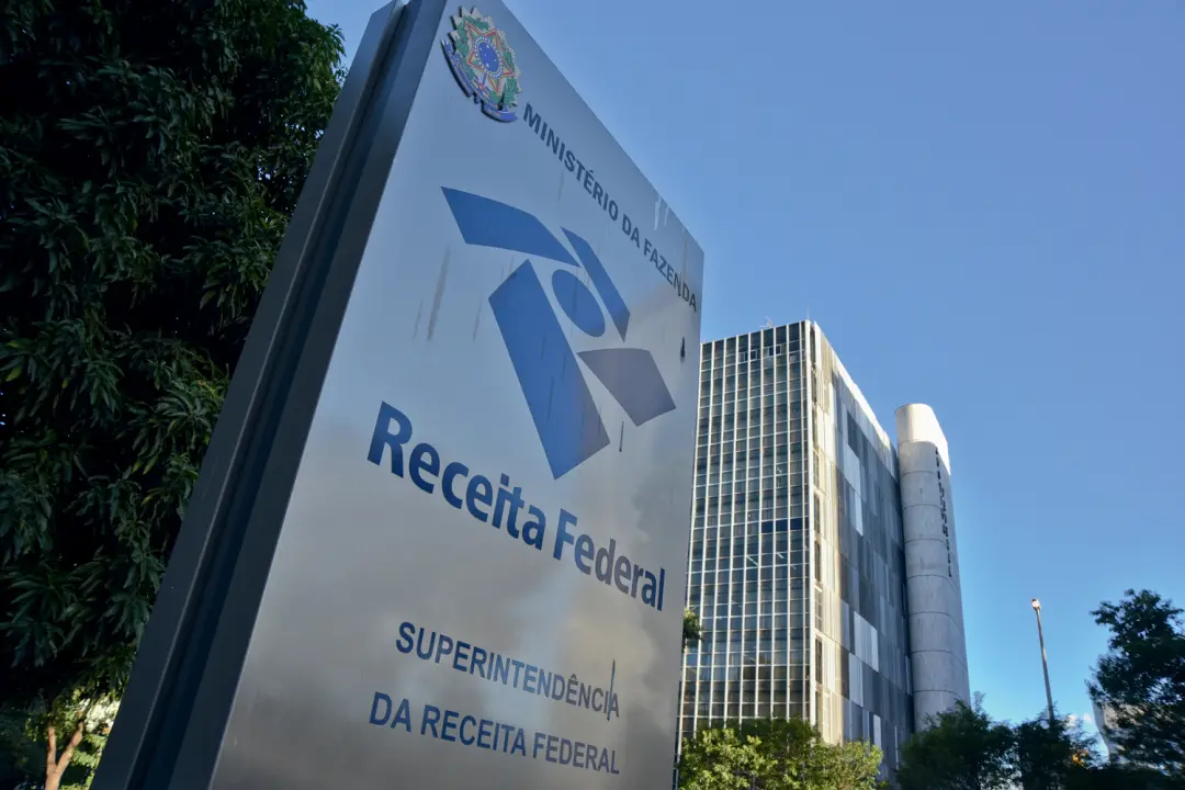 Novas regras para split payment foram aprovadas entre Receita Federal e Comitê Gestor do IBS. Isso permite que bancos e…