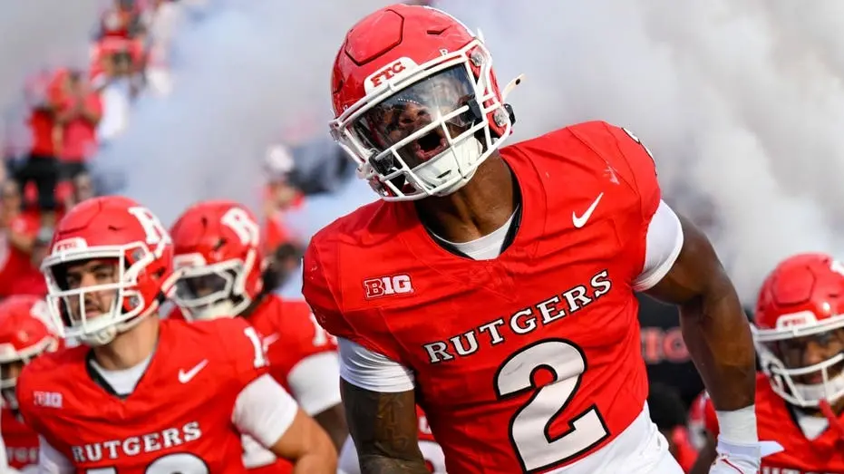 Rutgers vai usar uniformes especiais na sexta para homenagear os 37 ex alunos falecidos nos ataques de 11 de setembro. …