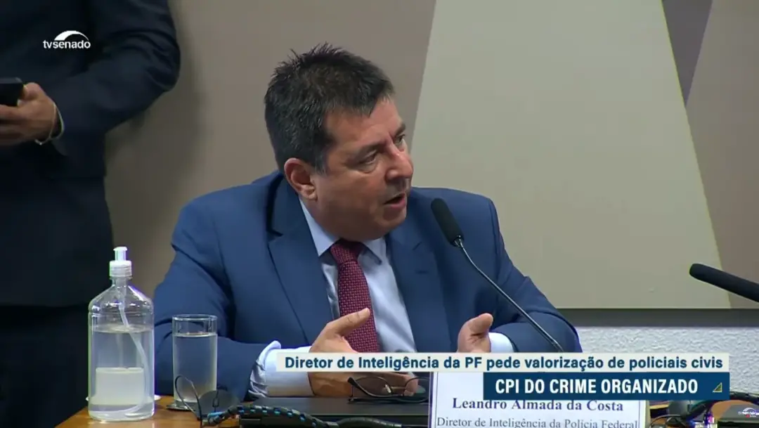Leandro Almada da Costa, diretor de Inteligência da PF, foi afastado por decisão de André Mendonça. Relatórios sigiloso…