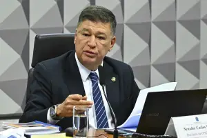 Carlos Viana pressionou Davi Alcolumbre sobre o Senado viver numa bolha após o afastamento de Andrei Rodrigues do coman…