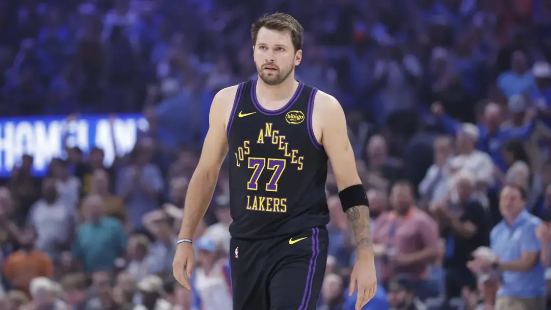 Lakers podem assinar Cam Whitmore, ex-escolhido do primeiro turno, por 15 milhões de dólares. Se for o caso, dar umas 1…