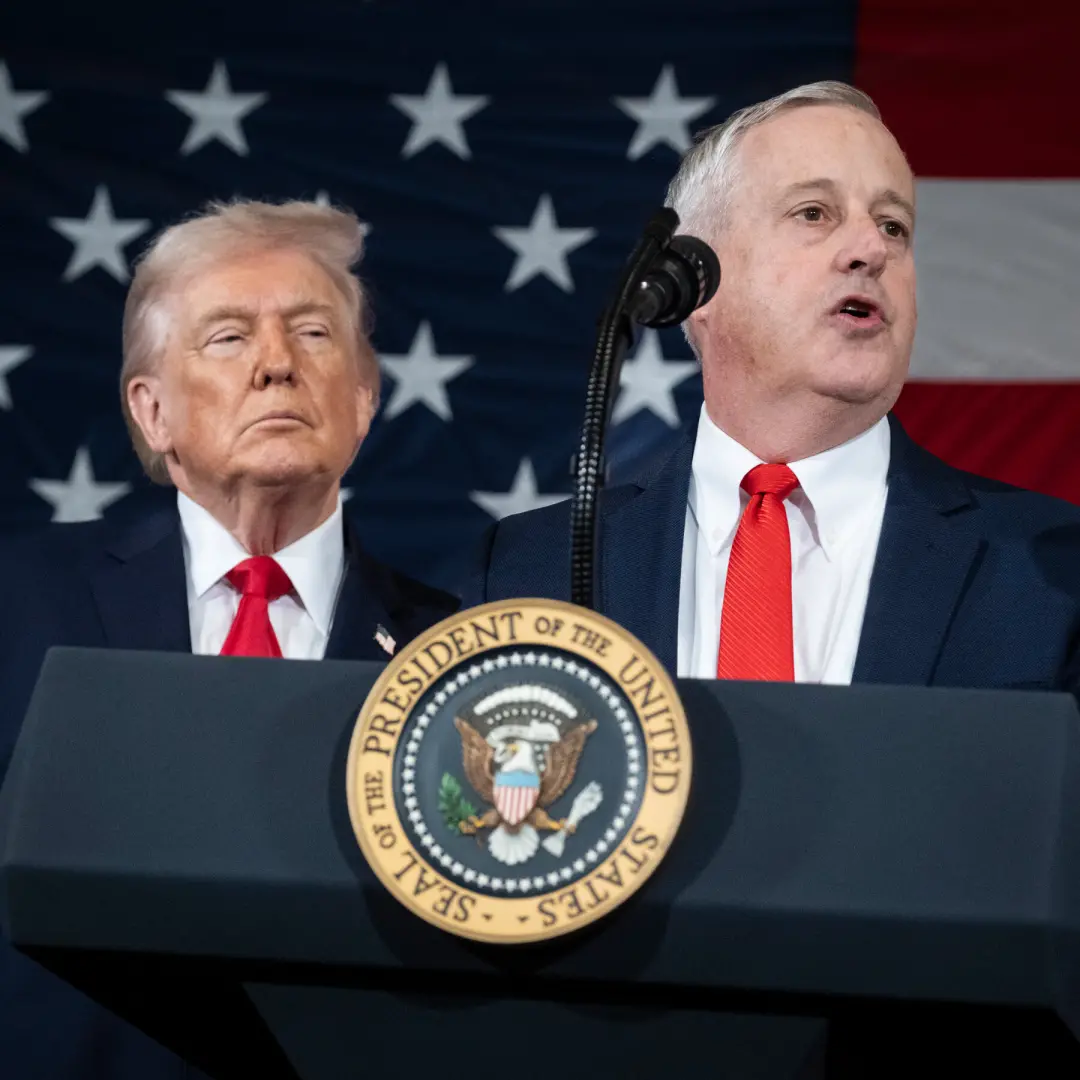 Alguns candidatos republicanos nos estados mais disputados estão optando por não comparecer à convenção do Trump. Essa …