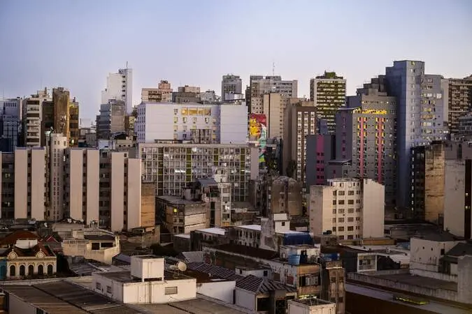Porto Alegre vai ter sol e temperaturas em elevação a partir de quarta-feira, com previsão de máxima de 22 graus na sex…