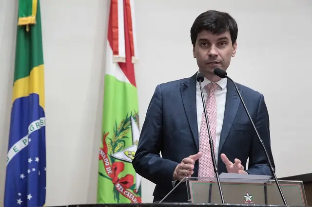 R$ 795 mil de multa pedida a ex-delegado-geral por improbidade administrativa no caso Orelha. Parece que a exposição do…