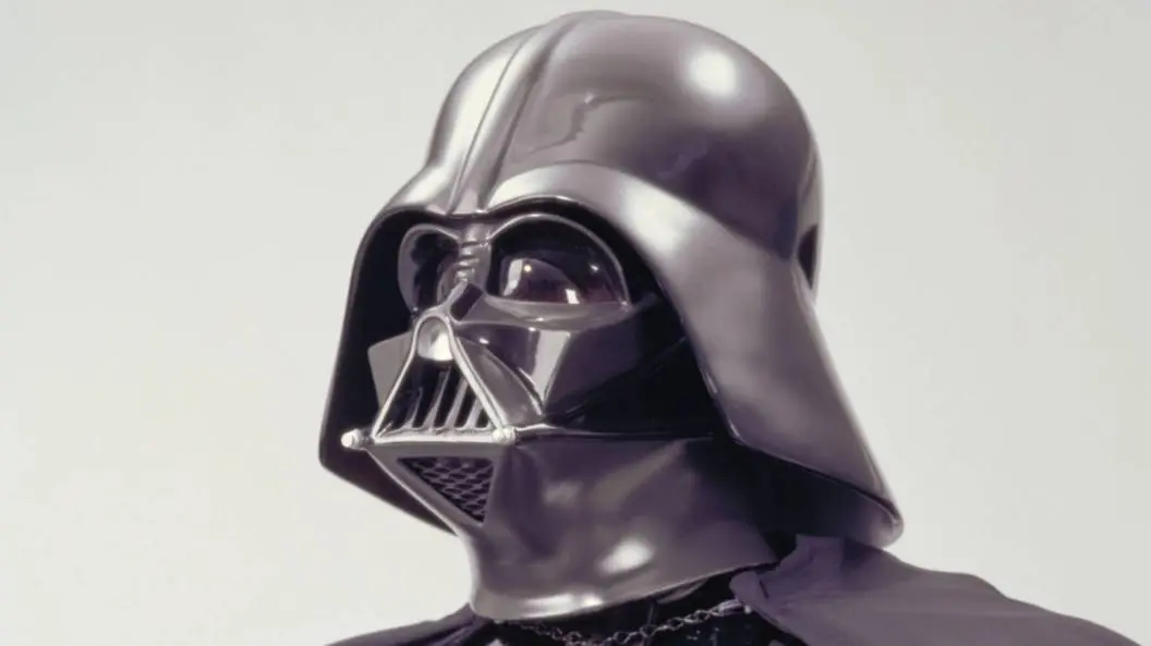 Miniatura de Darth Vader, do playset Kenner de 1982 de Hoth, tá com uma pose bem arrogante. A figura, que veio com o se…