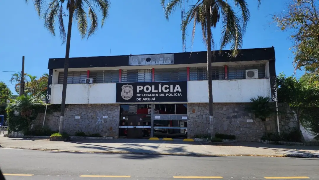 Arujá, 50 anos, morreu atropelado por um ônibus Linha 348 na Avenida dos Expedicionários. É um lance que mostra a falta…