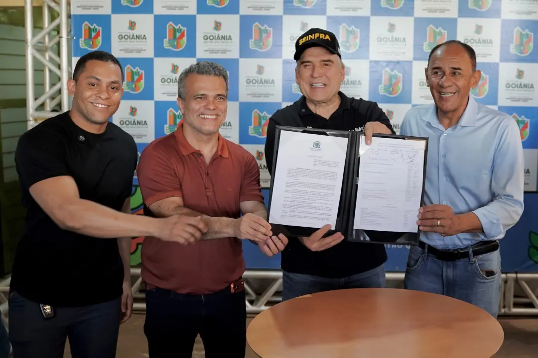 Residencial Serra Azul, 1.034 famílias têm decreto de regularização fundiária assinado. Essa espera de mais de 36 anos,…