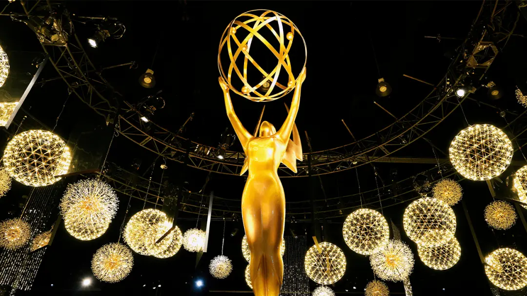 Os indicados, apresentadores e o anfitrião chegam ao tapete vermelho das Emmys 2026 na segunda. A expectativa é grande,…