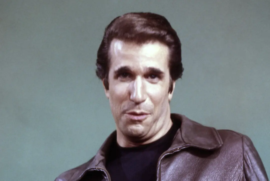 Henry Winkler impediu a ABC de mudar o nome de Happy Days para Fonzie’s Happy Days, após sua personagem ter sido tão po…