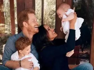 Harry e Meghan trocam filhos de escola no Reino Unido após dois dias de aula. Essa troca de rotina mostra como as vidas…