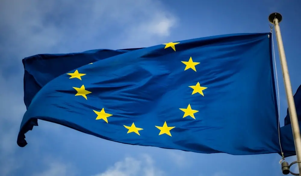 A União Europeia adiou a renovação das sanções contra a Rússia para avaliar a isenção do Alisher Usmanov. Isso mostra q…