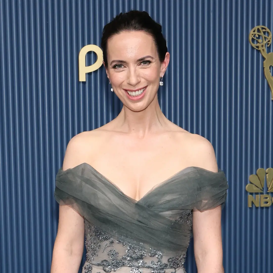 Kate O Flynn foi indicada para Outstanding nos Emmys 2026, um palco grande pra celebrar o reconhecimento artístico. A g…