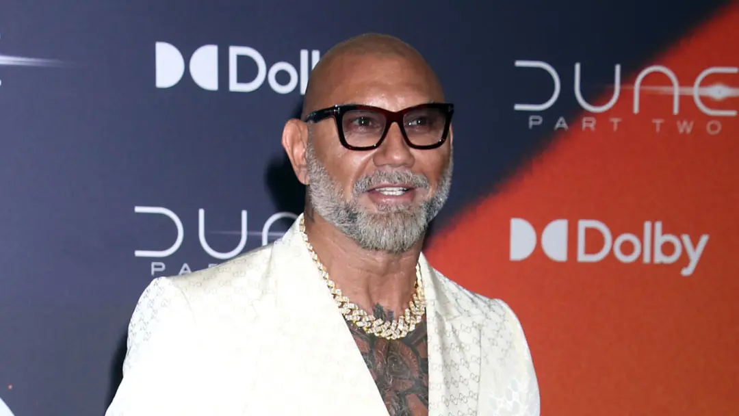 Dave Bautista, com o novo filme de ficção científica, reverteu os fracassos de seus filmes de gênero de 2025 no Rotten …