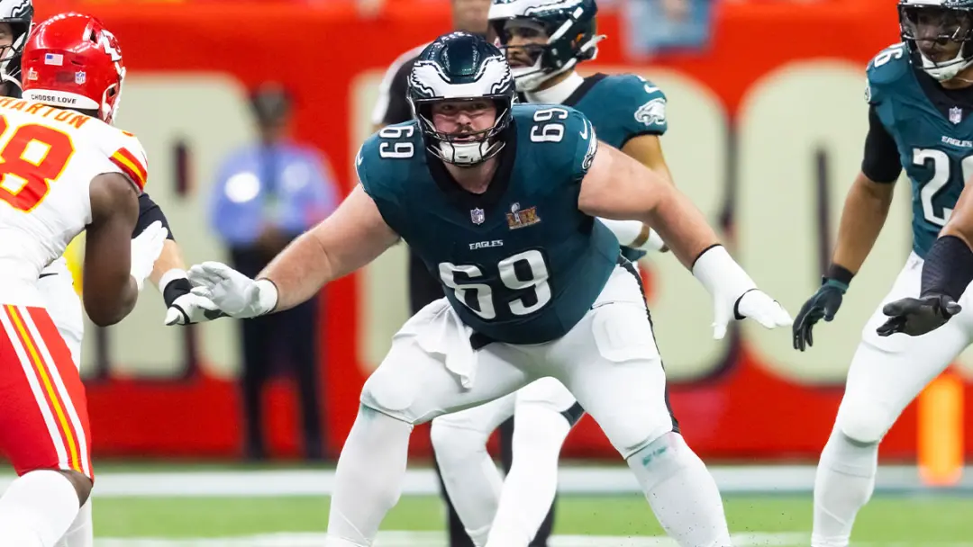 Landon Dickerson foi colocado no IR dos Eagles após o jogo contra Commanders. A decisão, por conta de várias lesões, ob…
