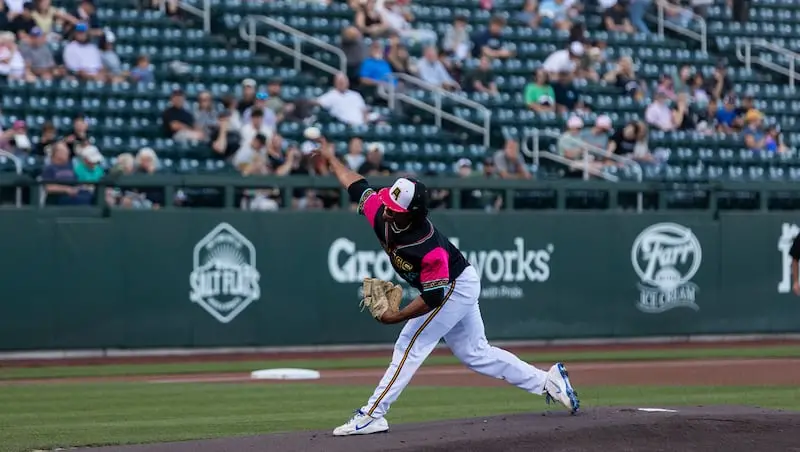 Round Rock Express venceu a série final em Salt Lake de 5 a 1 contra os Bees. O Express levou sua primeira série na cid…