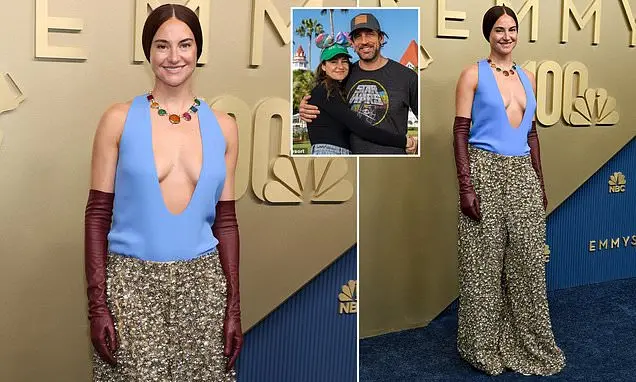 Shailene Woodley teve um look no tapete vermelho dos Emmys 2026 que deixou os fãs chocados, gerando pedidos nas redes s…