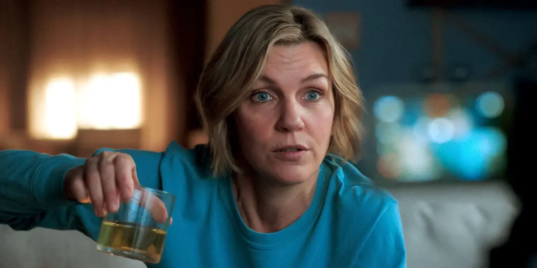 Rhea Seehorn ganhou o Emmy de Melhor Atriz em Série Dramática por Pluribus. Depois de tanto tempo sendo ignorada em nom…