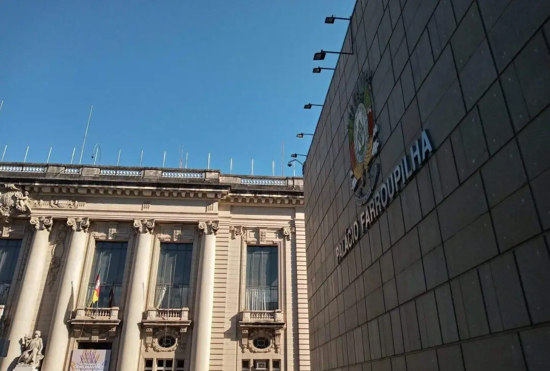 O governo gaúcho entregou a proposta de orçamento para 2027 à Assembleia Legislativa, mostrando um déficit estimado de …