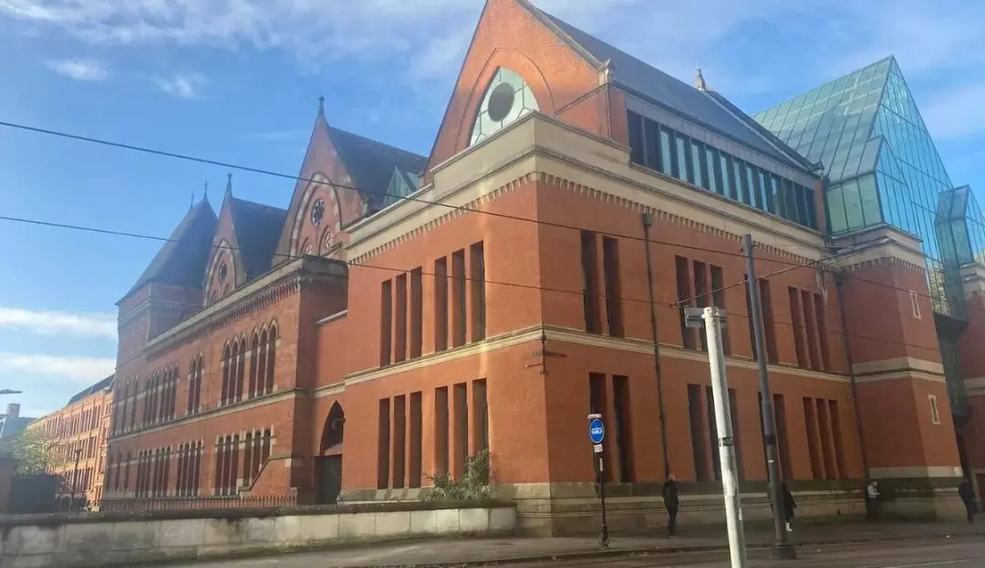 Manchester, Inglaterra. Homem britânico confessou ter drogado e estuprado a esposa mais de duas décadas, admitindo 45 a…