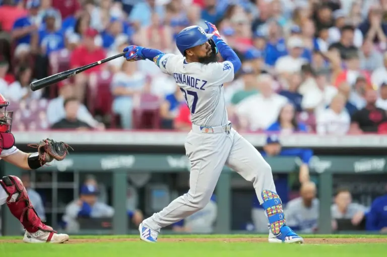 Dodgers garantiram vaga nos playoffs com uma vitória por 4 a 1 sobre Cincinnati Reds. Buscar o terceiro título mundial …