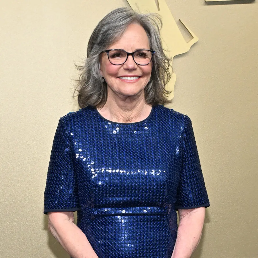 Sally Field venceu Melhor Atriz em Série ou Filme Limitado nos Emmy de 2026. A conquista dela mostra que dedicação e ta…