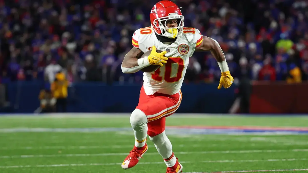 Isaiah Pacheco, jogador do Detroit Lions, vai passar por cirurgia de 12 semanas para remover um corpo que pressionava u…