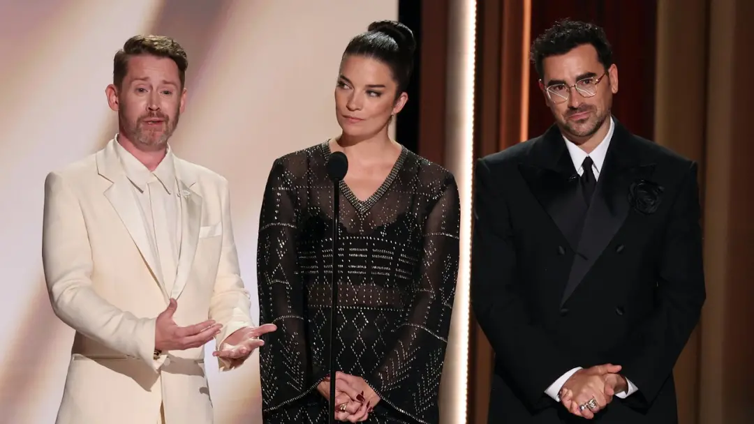Catherine O Hara recebeu homenagem nos Emmys por Macaulay Culkin, Annie Murphy e Dan Levy. A declaração de que ela foi …