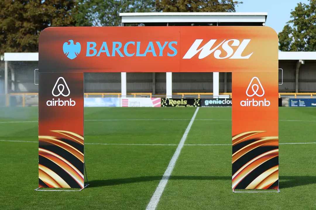 Liverpool e Tottenham empatam com Chelsea na Women's Super League, compartilhando pontos no fim de domingo. É frustrant…
