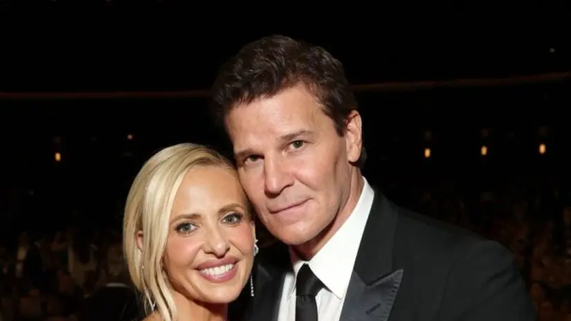 Sarah Michelle Gellar e David Boreanaz homenagearam coadjuvantes de Buffy, perdendo três atores importantes nos últimos…