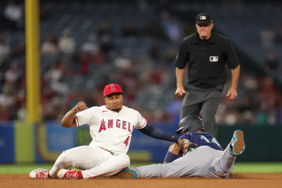 Anderson continuou com dificuldades, perdendo por 6 a 4 para Anaheim, onde o ataque não foi o fator principal. O desemp…