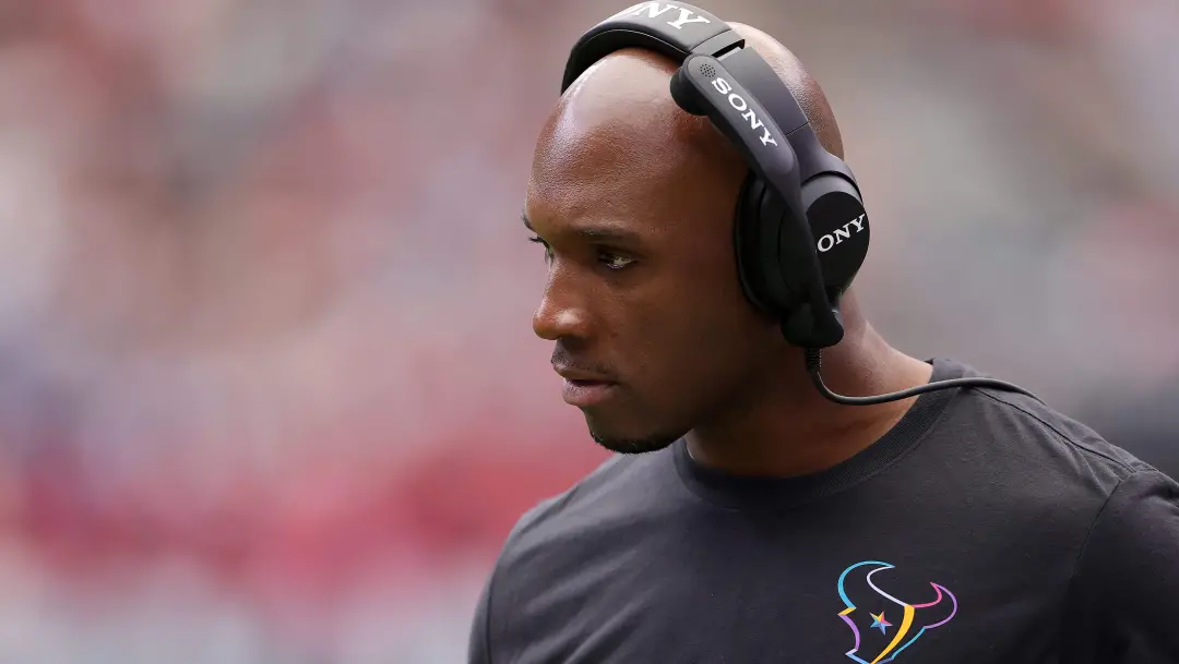 Henry To o To sofreu uma lesão séria no ombro e ficará fora do time por meses. A ausência dele deixa os linebackers do …