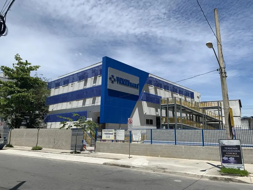 No Recreio dos Bandeirantes, 23 pessoas podem estar em risco de infecção após uma estudante usar agulhas compartilhadas…