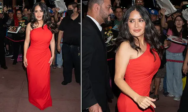 Salma Hayek arrasou em vestido escarlate no evento Without Blood em Nova York. É legal ver como a confiança dela em qua…