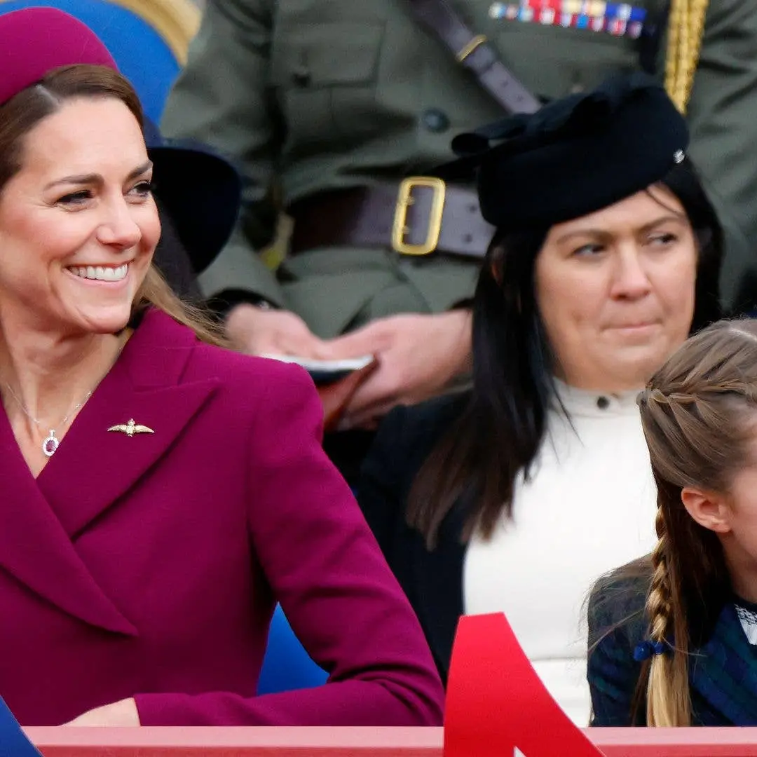 Kate Middleton pediu algo especial para Zizi Strallen durante a visita ao Mary Poppins no West End. É um detalhe sutil …