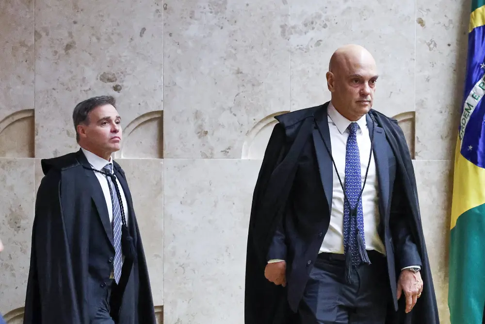 Sessão inédita do STF em Brasília vai discutir relatório sobre Moraes e Daniel Vorcaro, pedido por Mendonça. Essa discu…