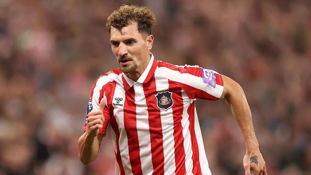 Nove jogos da fase de grupos da Europa League começam na quarta-feira, um dia antes do habitual. Essa mudança obriga os…