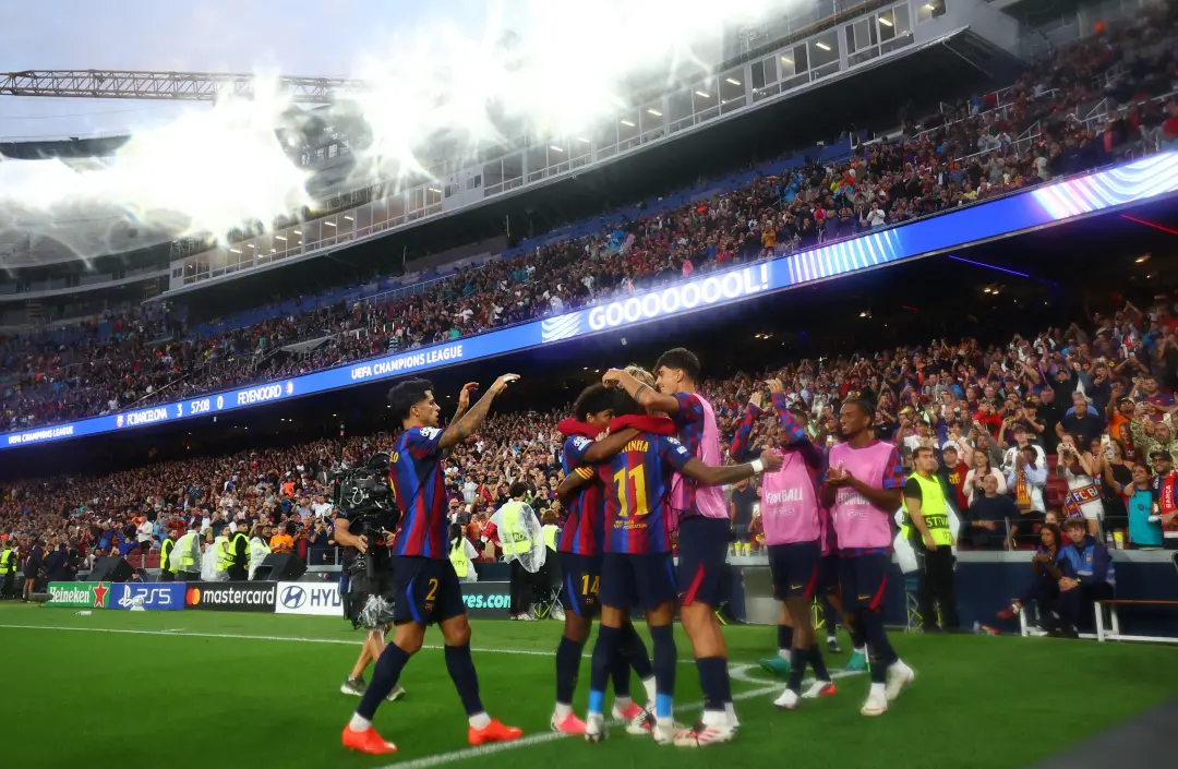 Camp Nou será palco da final da Champions League em 2029. É a primeira vez desde 1999 que o estádio recebe essa final, …