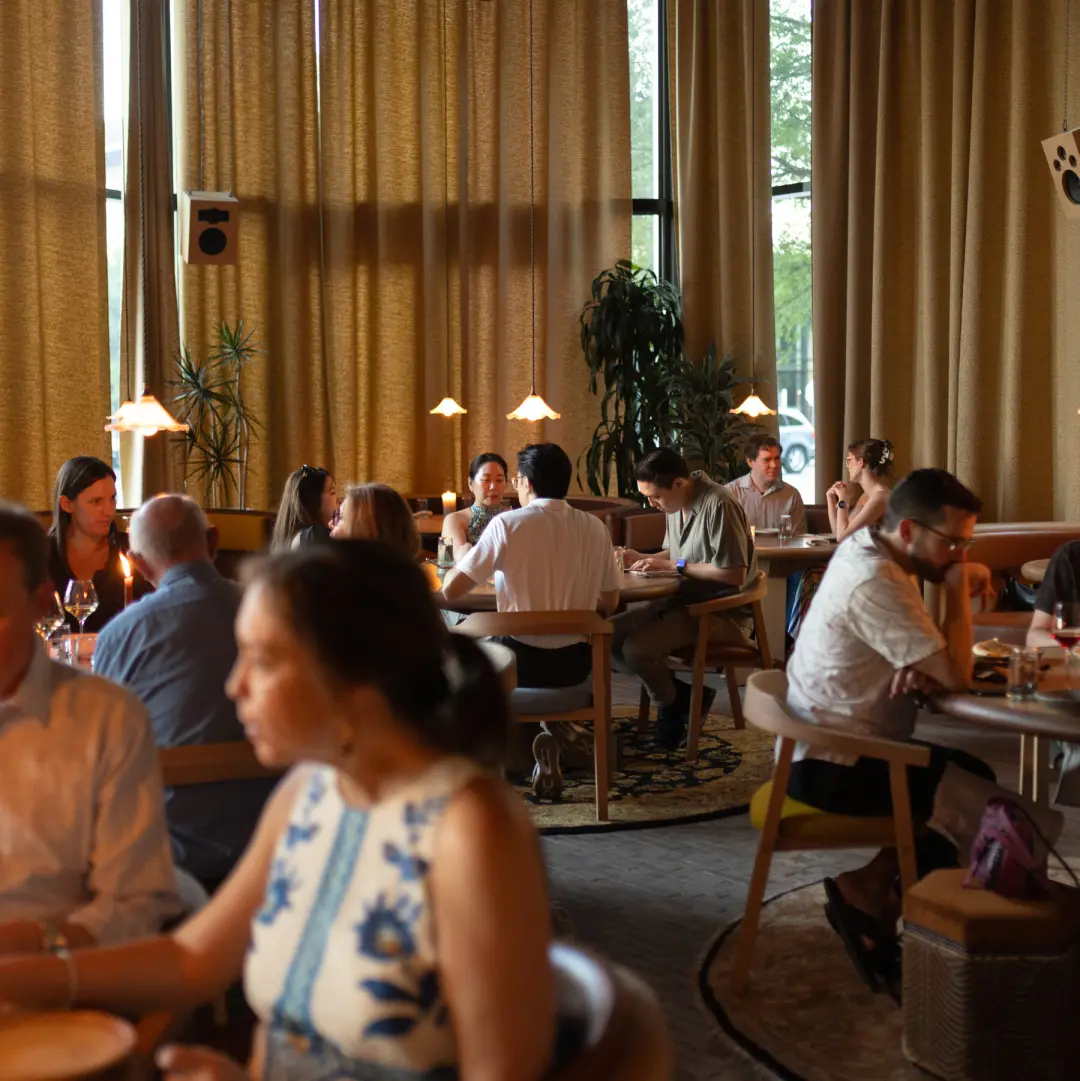 Chefes de 50 restaurantes favoritos falam sobre GLP-1s, hábitos de beber e Inteligência Artificial na gastronomia de 20…