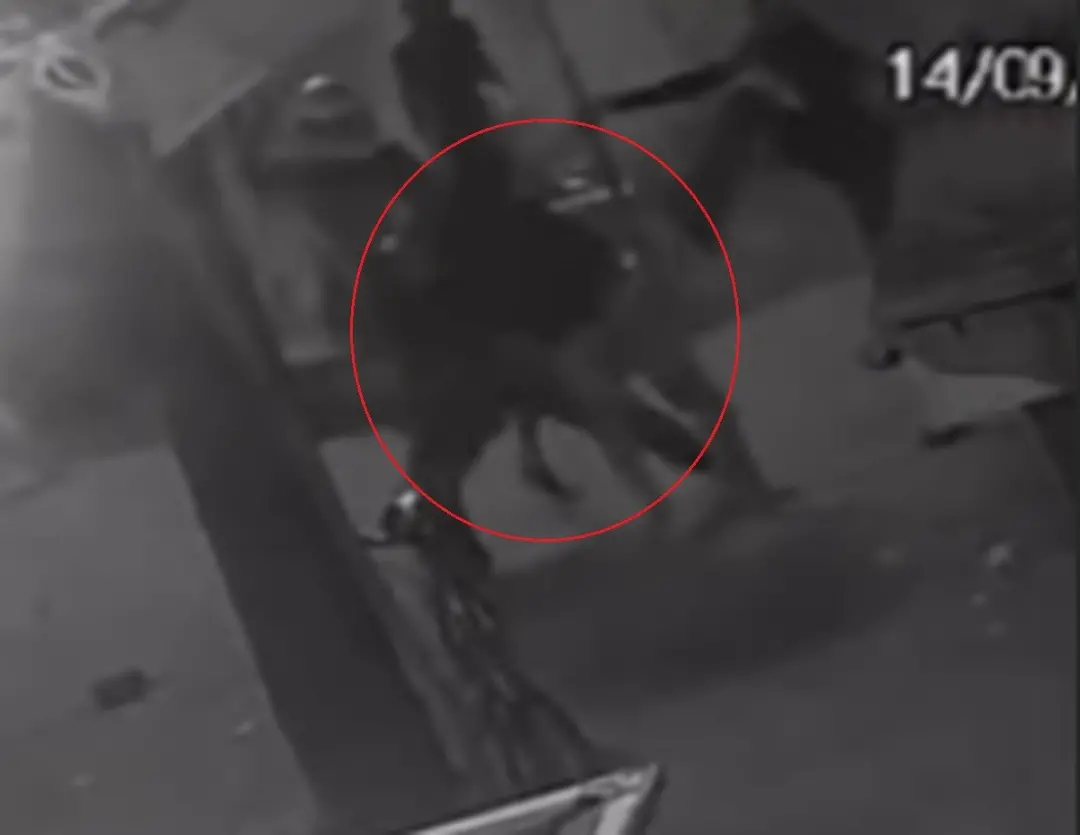 Jacintinho, Maceió. Um grupo de torcedores do CRB foi agredido com pedras e madeira durante uma reunião particular. É p…