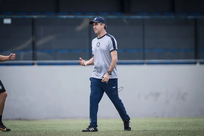 Remo demite Léo Condé após a derrota por 2 a 1 para o Bahia na Arena Fonte Nova. A saída do técnico, que já foi um dos …