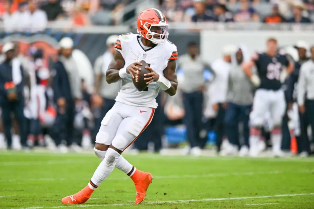 Cleveland foi goleado por 34 a 10 pelo Jacksonville Jaguars, com Deshaun Watson fazendo 16 de 22 passes. O técnico Monk…