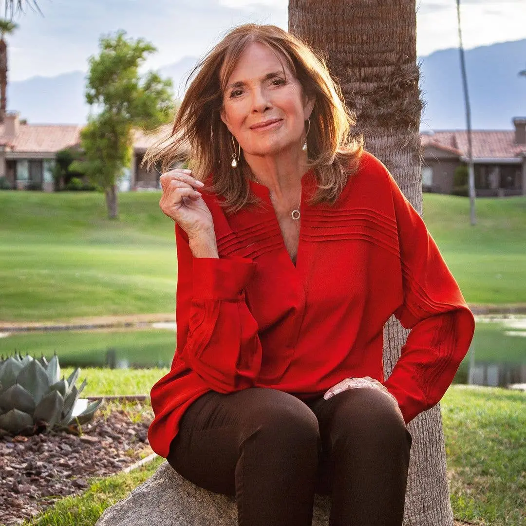 Linda Gray, estrela de Dallas, iniciou um novo ciclo longe do rancho na Califórnia após a morte do filho Jeff Thrasher,…